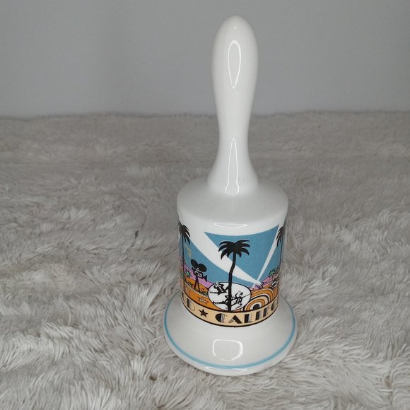 Karol Western Bell - Picture 5 of 16